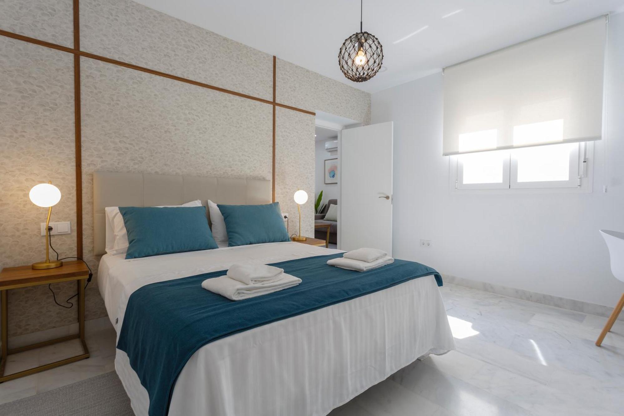 Apartamentos La Brujula By Cadizrentals מראה חיצוני תמונה